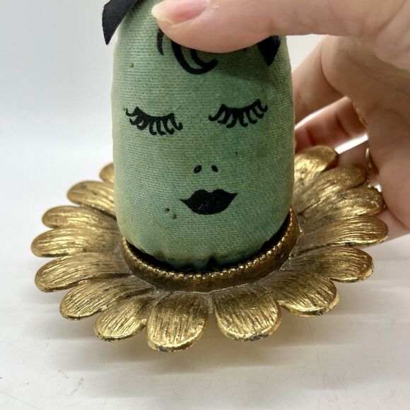 Vintage Brass Pin Cushion Sunflower Lady Head Velvet - Picture 6 of 7